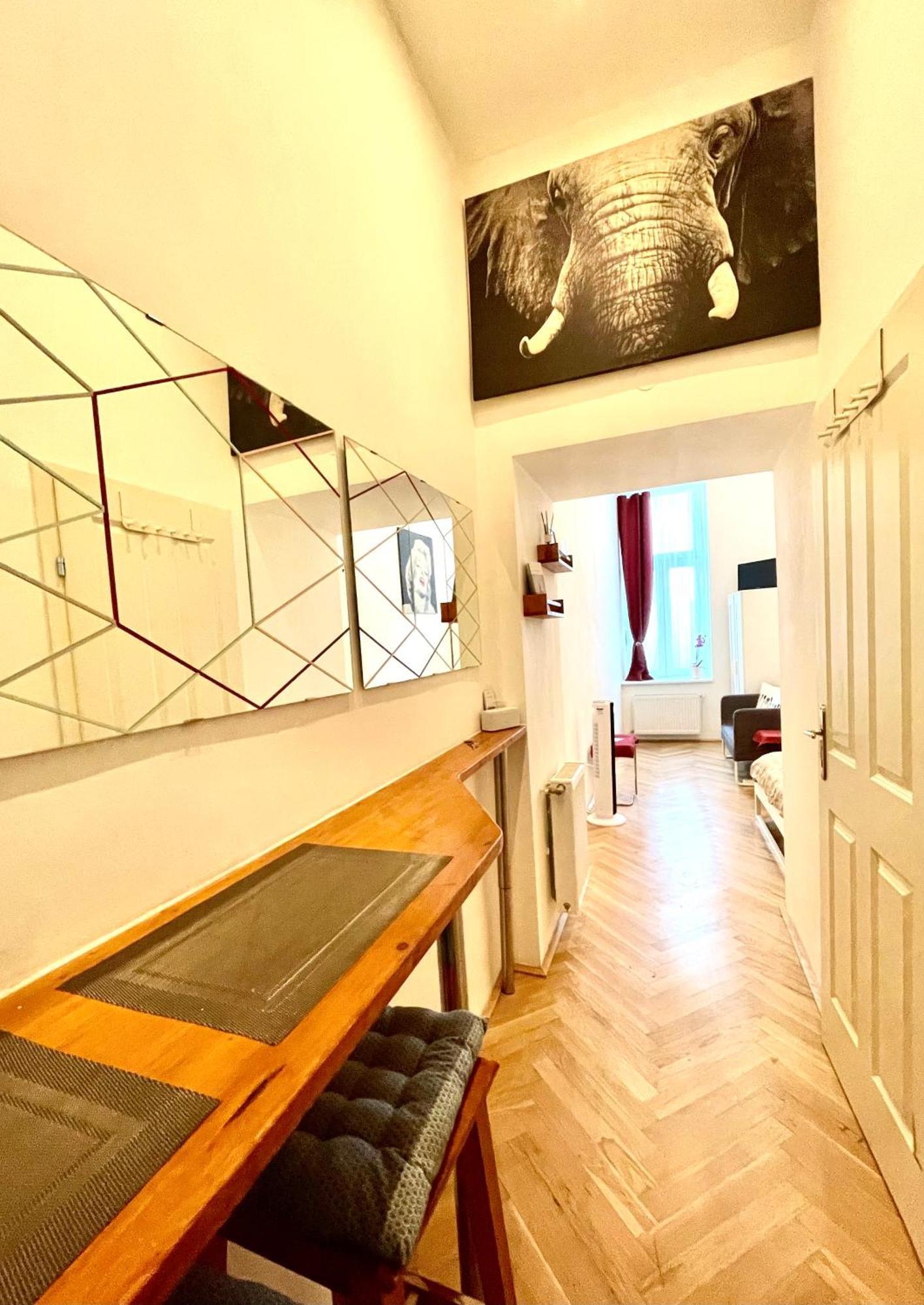 Private Place With A Soul Wiedeń